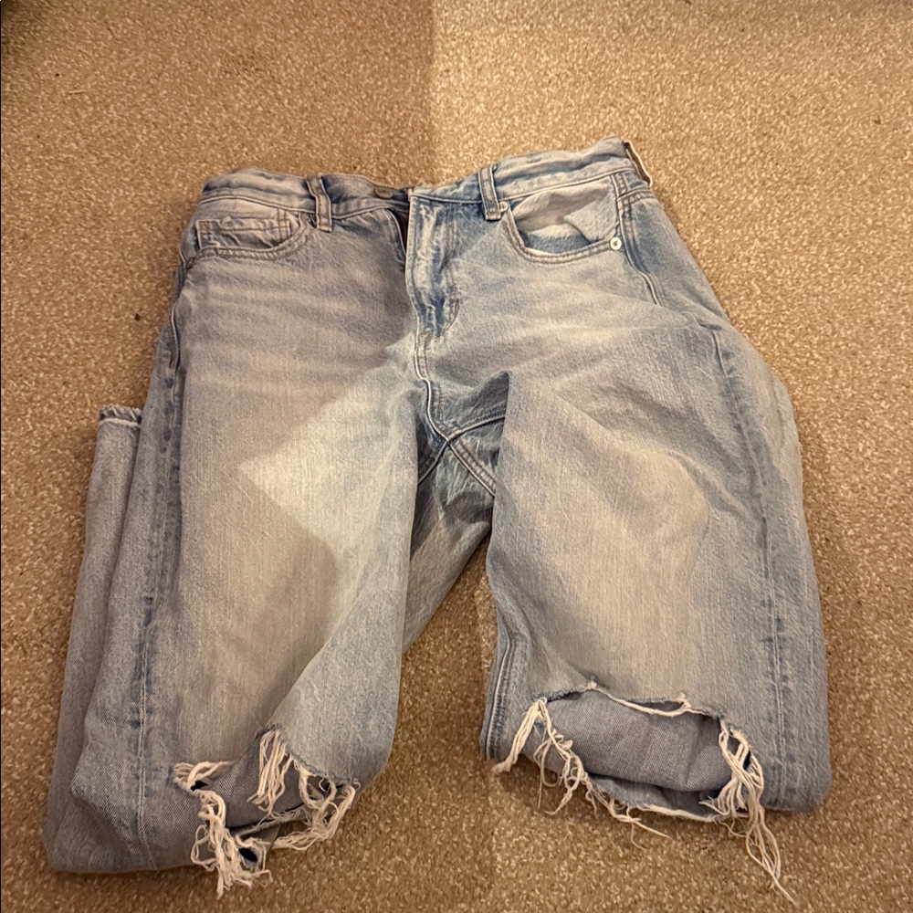 American Eagle Outfitters Light Blue Distressed Jeans
